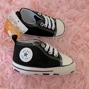 CONVERSE lookalike